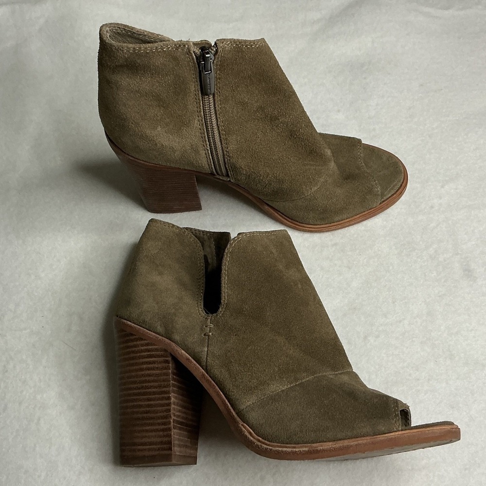 Vince Camuto Kathleen Open Toe Suede Bootie Block Heel Peep Toe 9M